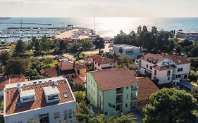Andrea House With Apartments