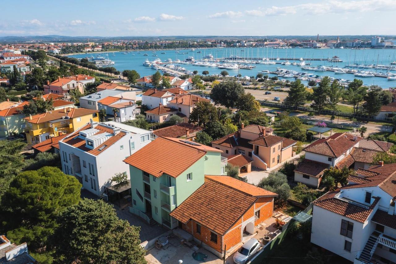Andrea House With Apartments Umag Exterior foto